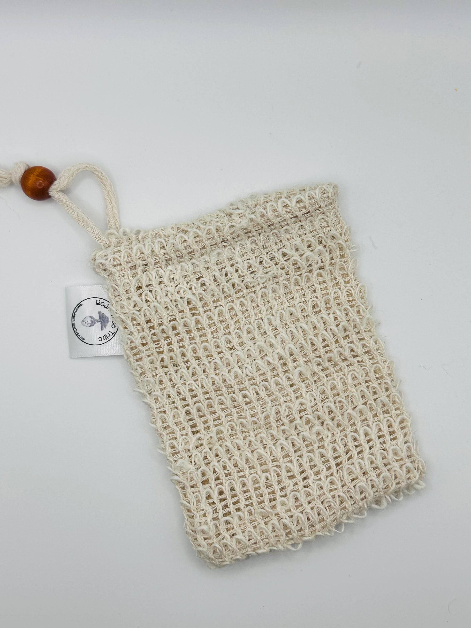 Extend the life of your soap—and your ritual.

This all-natural sisal pouch is the eco-friendly answer to lathering, exfoliating, and never wasting a sliver of soap again. Suds up beautifully while gently polishing your skin and allowing your bar to dry properly.

Reusable | Exfoliating | Compostable